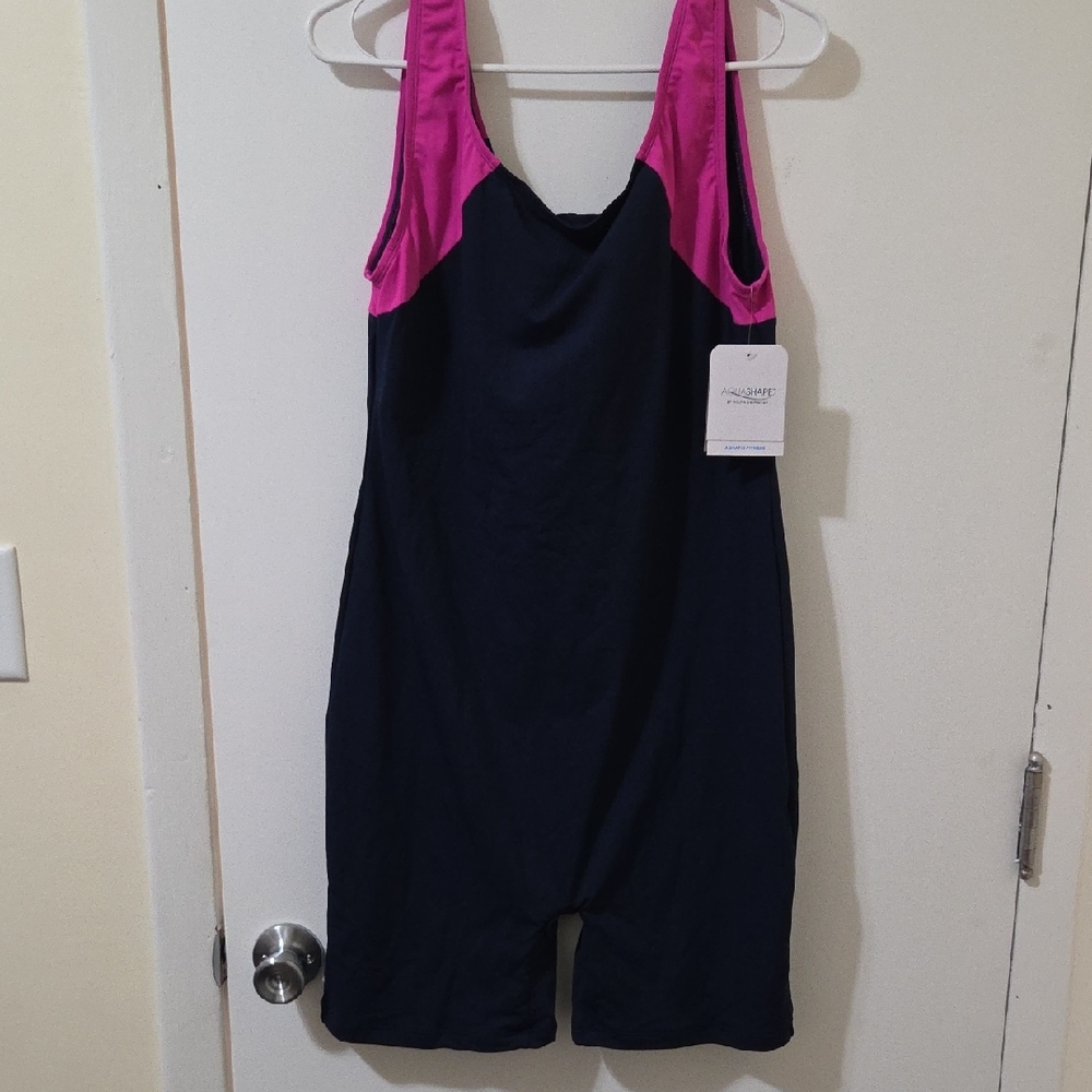 AQUA SHAPE NWT women’s swimsuit Navy & Pink Romper size 18